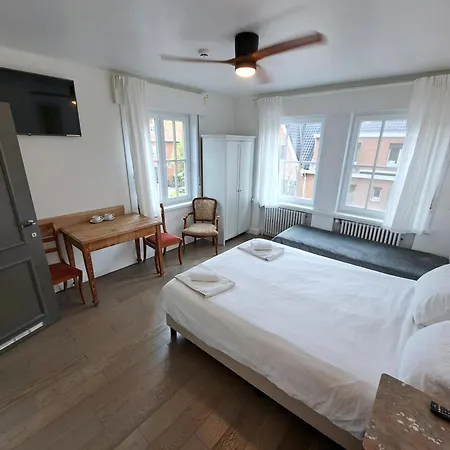 Bed & Breakfast Pickery 3*